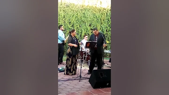 Naci el Amor. Evangelina y Tito Bernabe