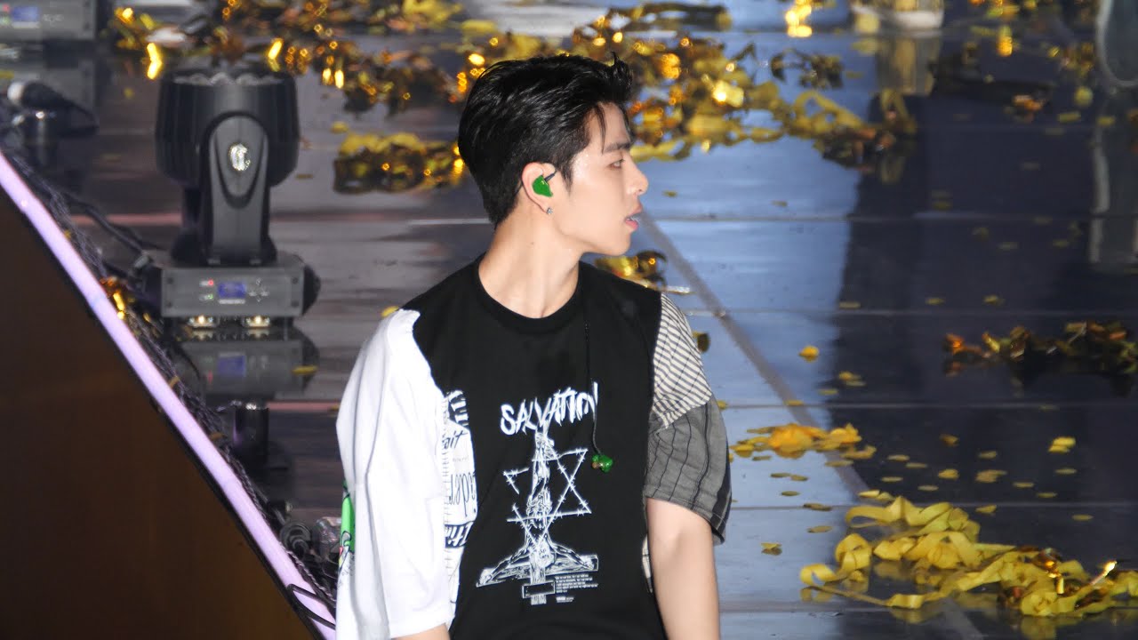 180804 아이콘(Ikon) 구준회(june) '벌떼'(B-Day) 4k 60p 직캠 by nellen  @kb리브콘서트