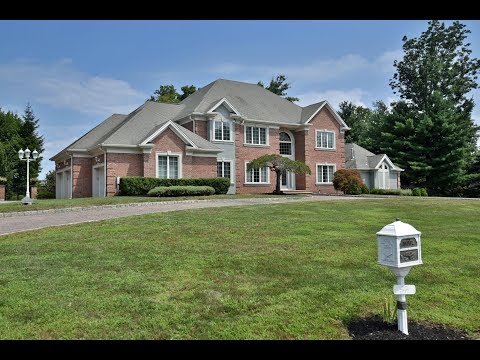 57 Seminary Drive, Mahwah, NJ home video tour
