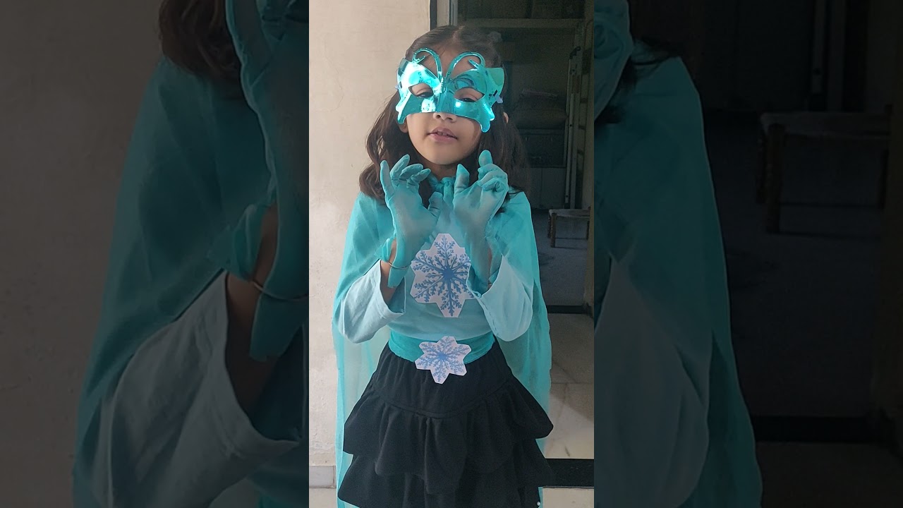 super power girl Frozen / super girl / super girl costume / speech on super power girl