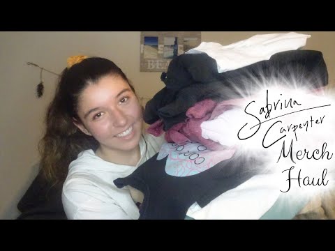 Huge Sabrina Carpenter Merch Haul!