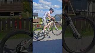 hey guys i built a new bicycle ramp with my dad it is very big and stable #likeandsubscribe#mtb#ramp