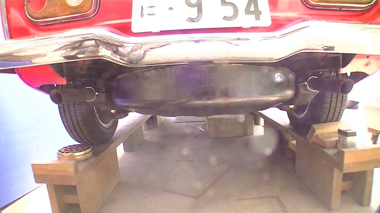 HONDA S800 マフラー交換後の様子 - YouTube