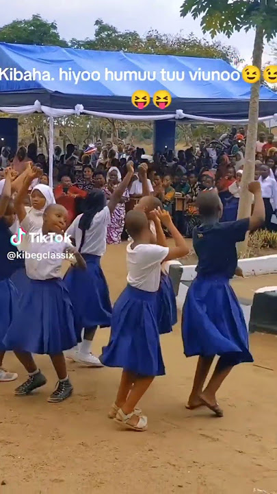 WANAFUNZI  WAKATA MAUNO  CHEKA TU