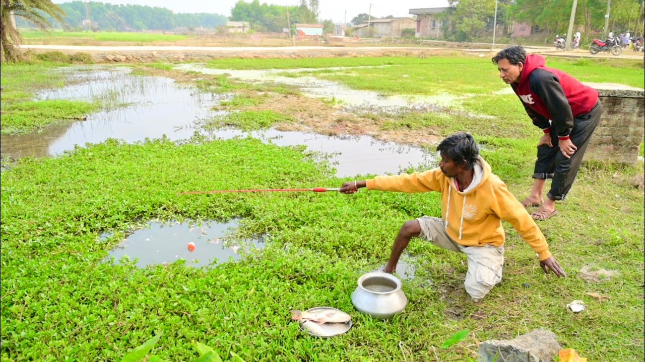 Fishing Video || I was amazed to see this boy cleaning the canal and catching fish || Best hook trap