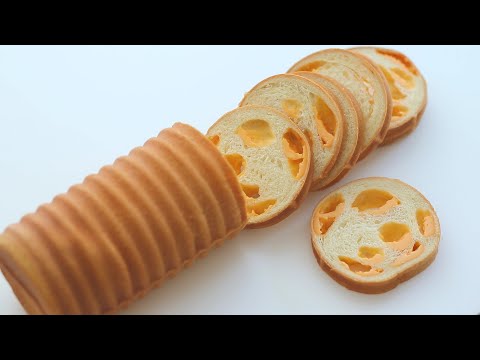       Cheddar cheese roll bread