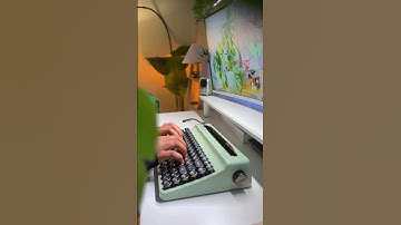 Yunzii QL75 type writer keyboard #retrokeyboard #retro #typewriter #viralvideo #shorts