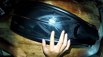 Atomic Aquatics Smoke on the Water Split Fins Closer Look