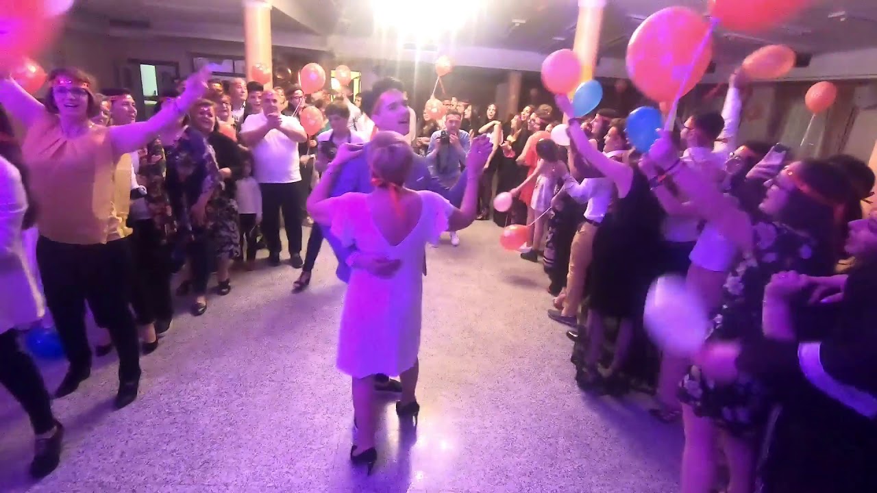 Primo Ballo 18 Anni Con La Mamma