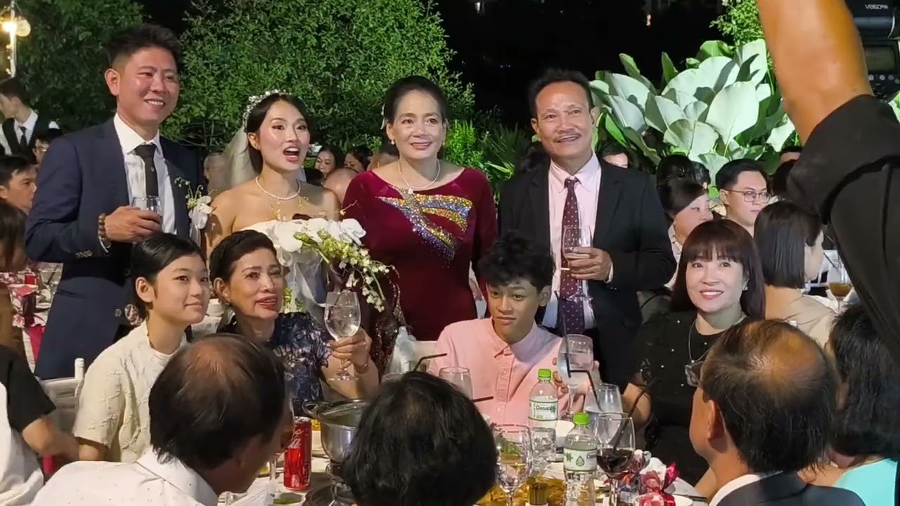 Đám cưới cháu Phương vy