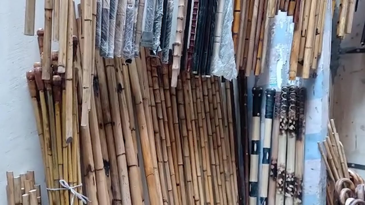 «عبد الرؤوف» بائع نبوت وشوم بالصعيد: مهنة تعلمتها من والدي منذ 50 عاما