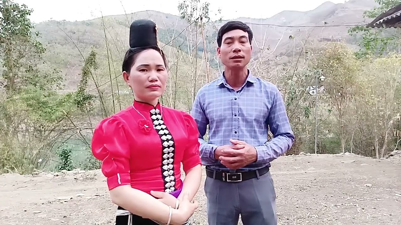 Quàng Lả Quàng  Hiểng hát cùng cảnh bài hát buồn