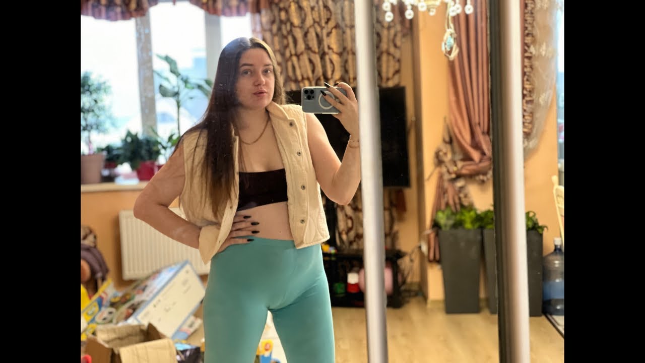 I have 1 hour to clean the living room and kitchen and to wet clean 6 chairs with a vacuum cleaner