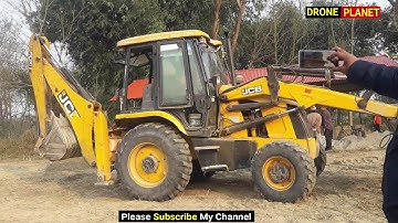JCB Backhoe 3DX Super Loading Soil on The Tractor
