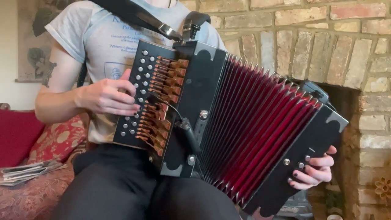 Le Petit Chien | Melodeon