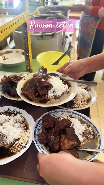 Sarapan Nasi Rawon Andalan Surabaya
