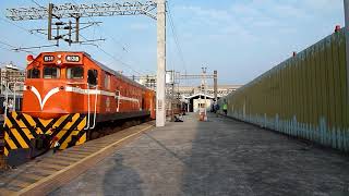 2018/10/13  高雄車站   2次觀光列車 駛離 【平面最後記錄】