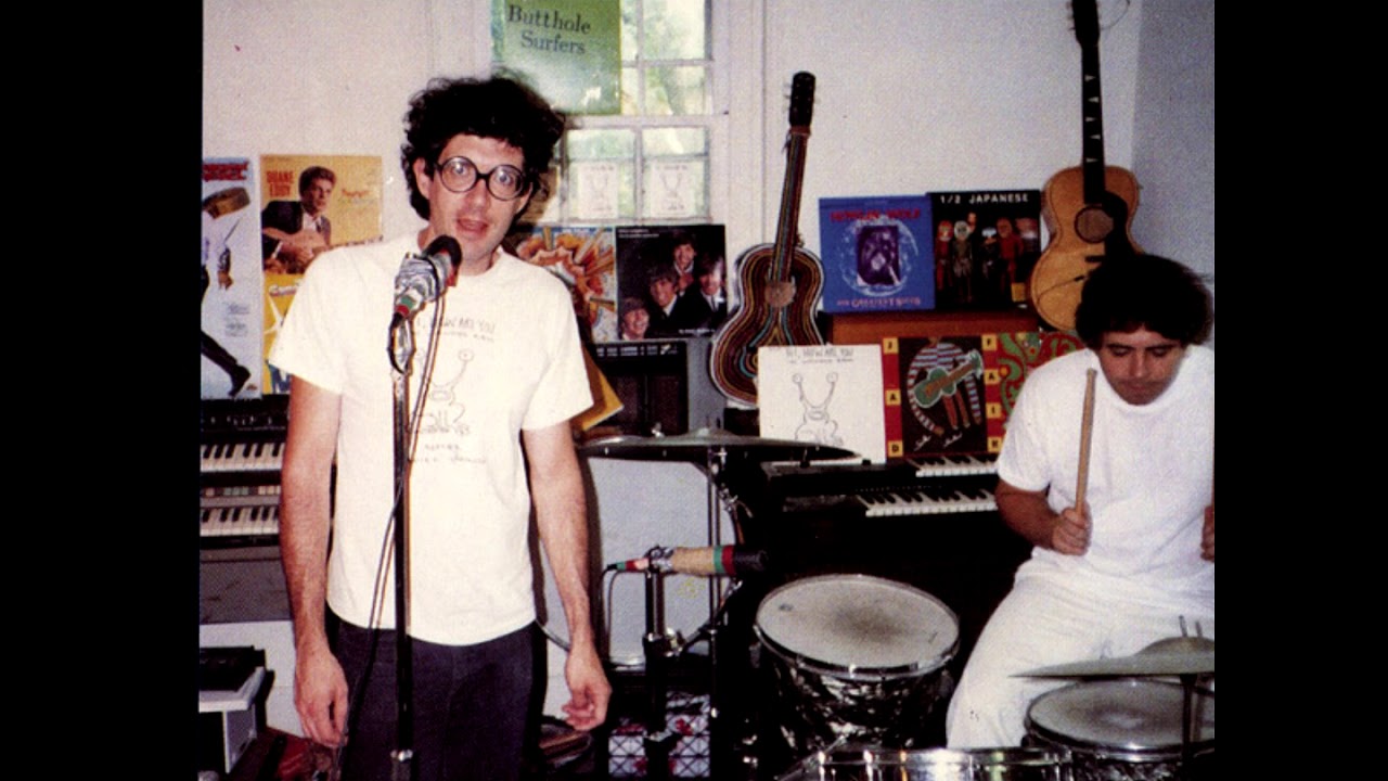 Jad Fair and Daniel Johnston - It's Spooky - YouTube