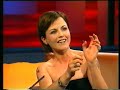 Capture de la vidéo Dolores O'riordan  Late Show 2001