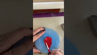 Easy Hibiscus flower made out of fondant