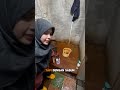 Toilet bowl bertahun karat &amp; kuning?Sekali gosok dengan Sabun Badang Karat, putih semula macam baru!
