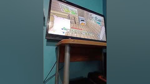 Xbox 360 Minecraft Part 3 I go mining!!