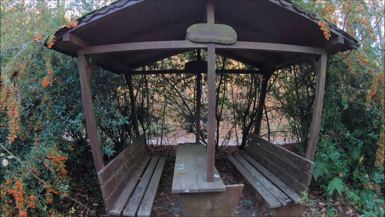 Schänke im Wald, Lost Place, Urbex, verlassenes Gebäude, Kneipe, Cafe