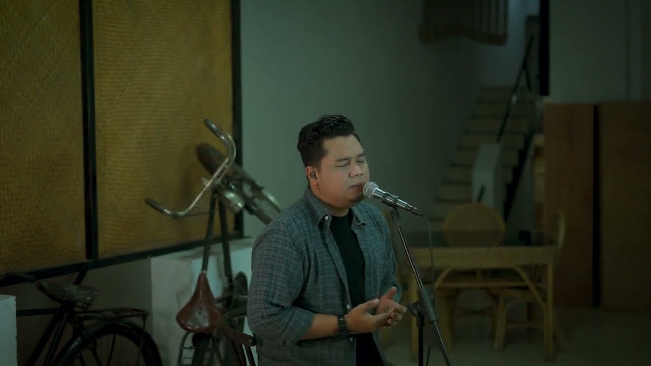 TAK SEPERTI DULU  MIKE MOHEDE  COVER BY TitoMunandar