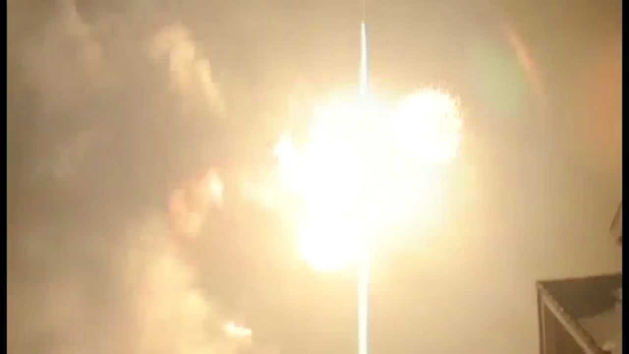 Salutes 16 x 4" Titanium sponge