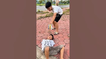 Cậu bé nhà nghèo tốt bụng | 12