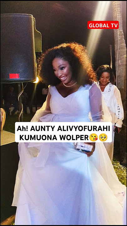 Ah! AUNTY ALIVYOFURAHI KUMUONA WOLPER😘🥺 #paulamasanja #wolper #globaltv #birthdayparty #music