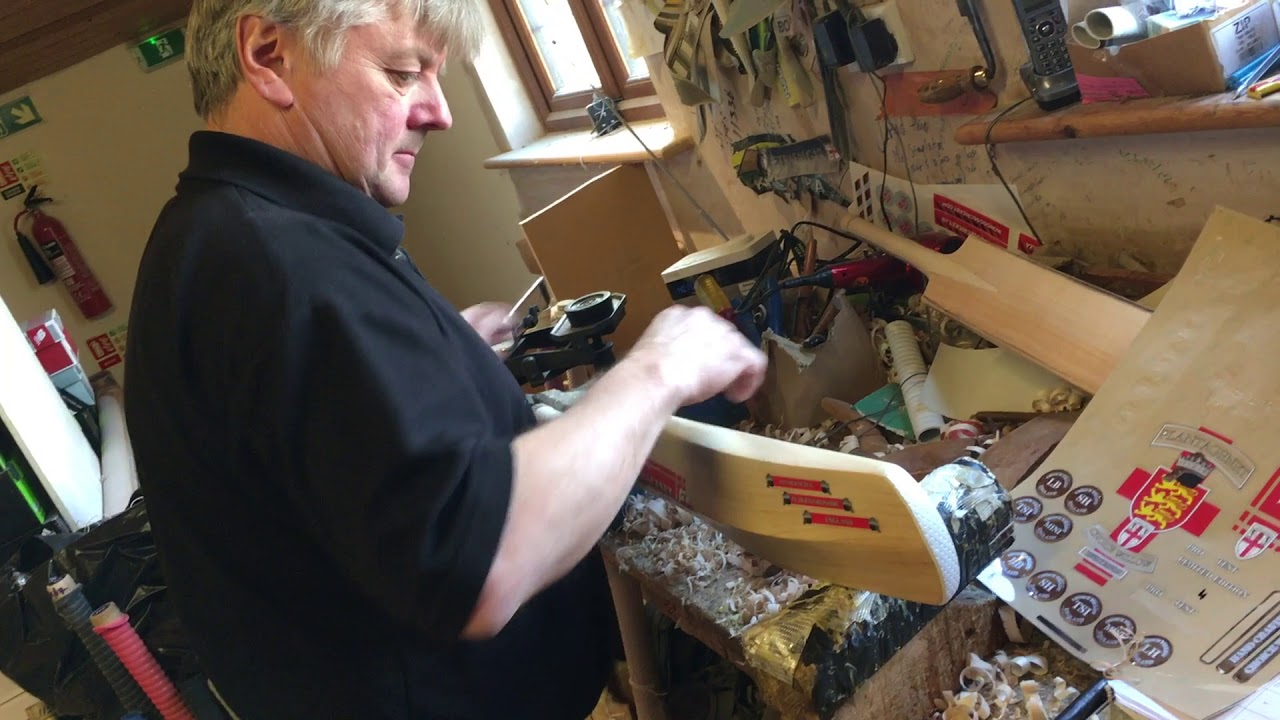 Choice Willow Handcrafted Cricket Bats Redbourn Hertfordshire