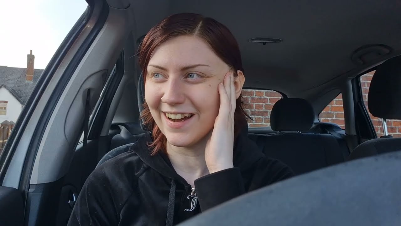 ASMR // Catch Up in my Car with Coffee 💖