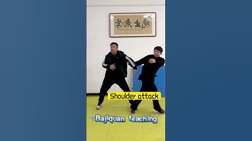 Bajiquan teaching, attacking the opponent with the shoulder #kungfu #bajiquan