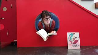 Jozefien Leest Voor Uit 321 Superslimme Dingen Die Je Moet Weten Voor Je 13 Bent