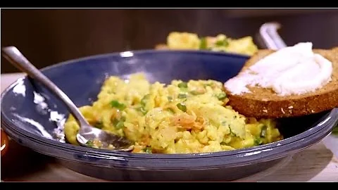 Bobby Flay on How To Make the Best Scrambled Eggs
