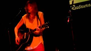 Beth Orton: Pass In Time (live)