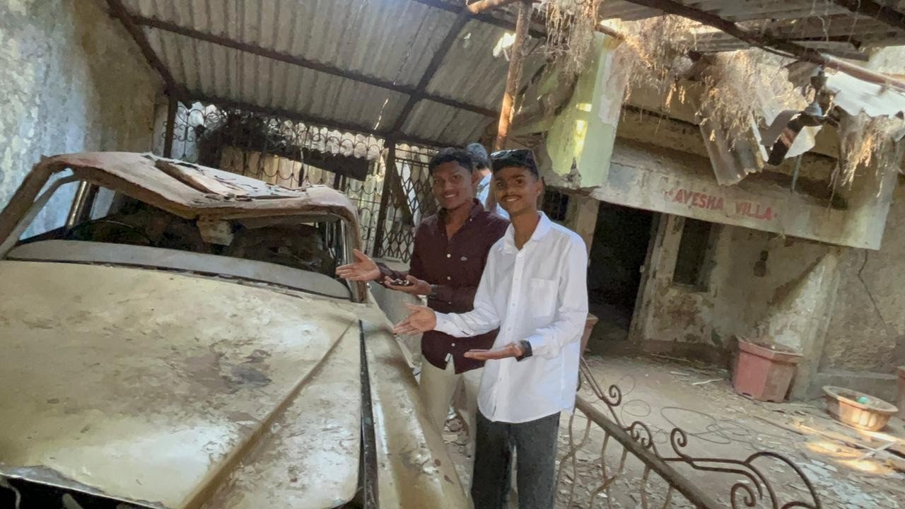 Aaj gelo friend sobt ekvirela aani  Ayesha villa bgitla 😱😨