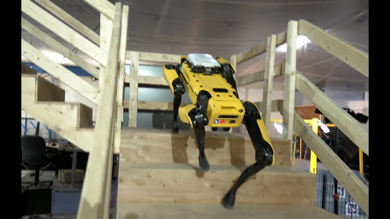 Watch Boston Dynamics' Atlas and SpotMini Robots Run and Navigate Themselves