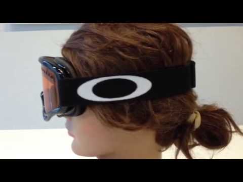 oakley xs goggles