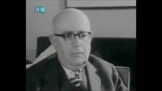 Adorno listening to Jan Ulrich spricht über Amphe