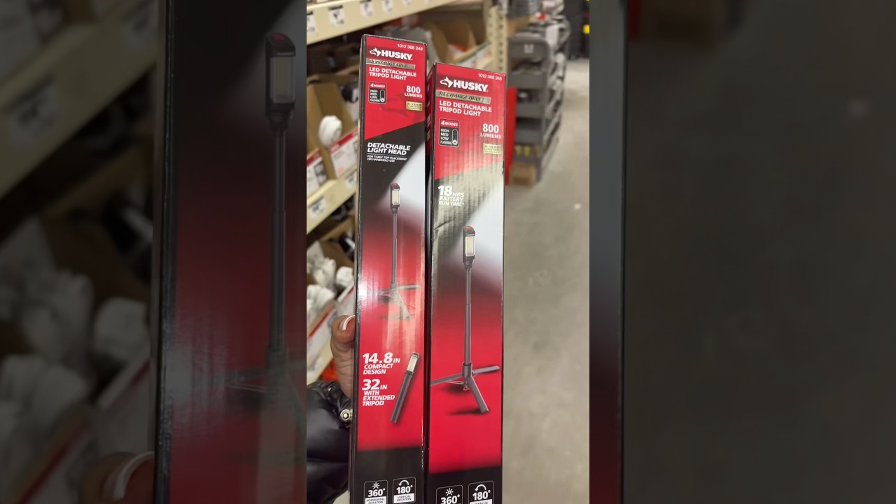 I bought the Home Depot Tripod lights.