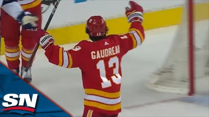 NHL roundup: Johnny Gaudreau's hat trick leads Flames past