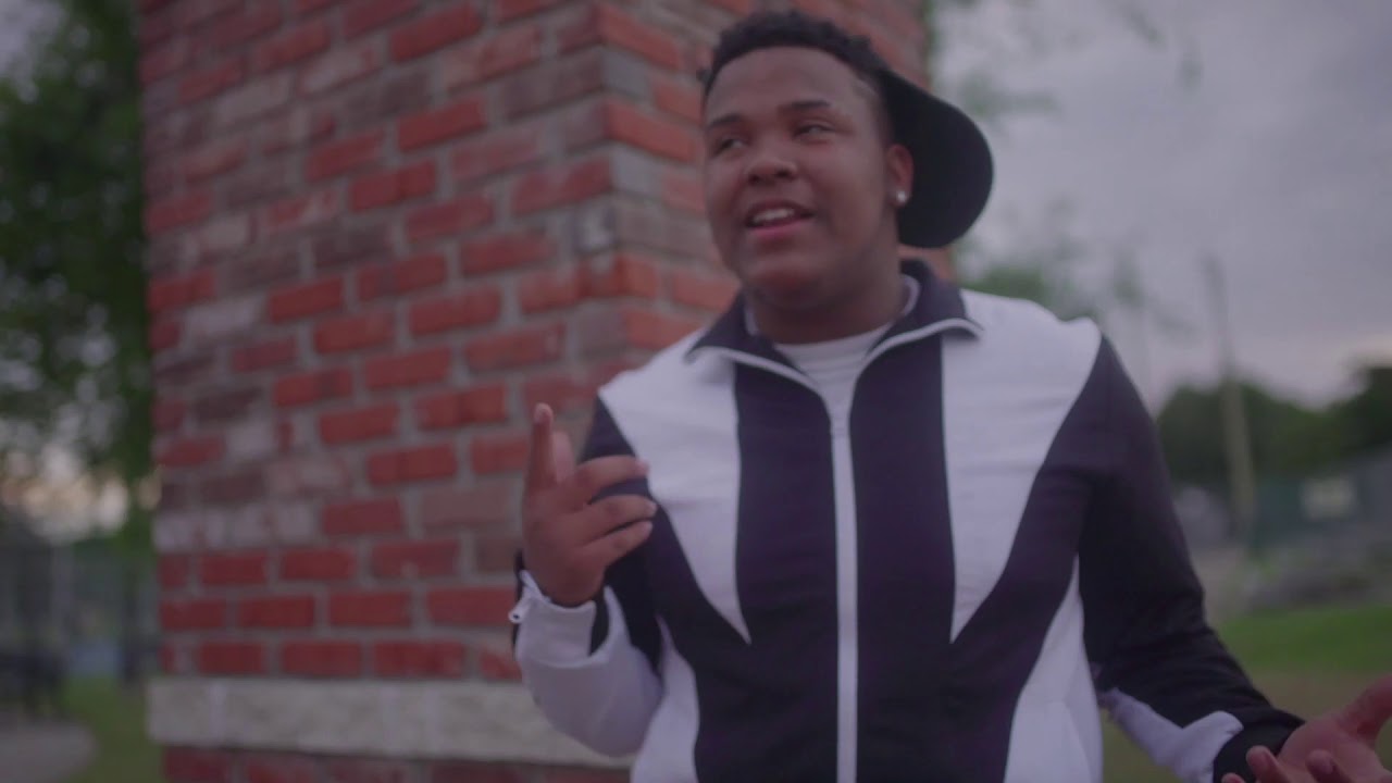 Guarda 187 TANK - Like Me ( Dir. by @Flex.Monatanaaa ) su YouTube Guarda 187 TANK - Like Me ( Dir. by @Flex.Monatanaaa ) su YouTube