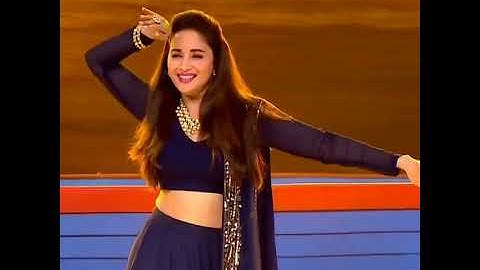 humko aajkal hai intezaar dance with Madhuri Dixit