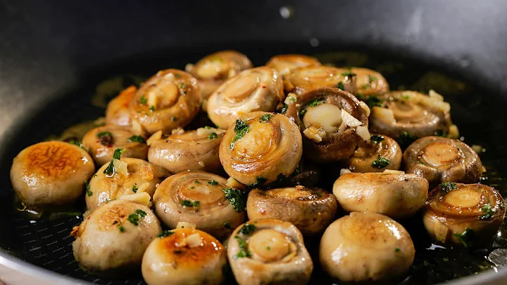 【1mintips】你平常炒蘑菇，方法正確嗎？大廚不教的平底鍋秘訣，做出五星級蘑菇料理。健康食材，千萬不要浪費！ - 天天要聞