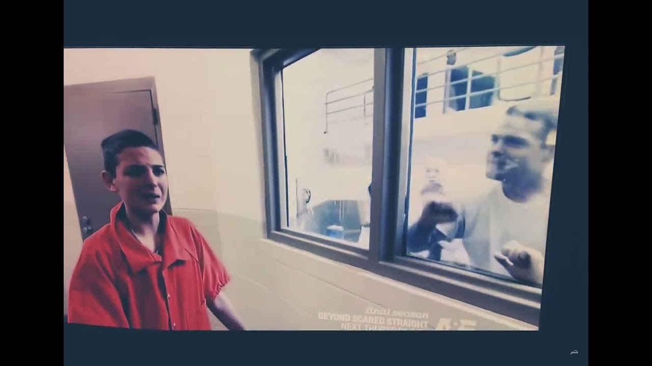 Beyond Scared straight - Inmate gets knocked out