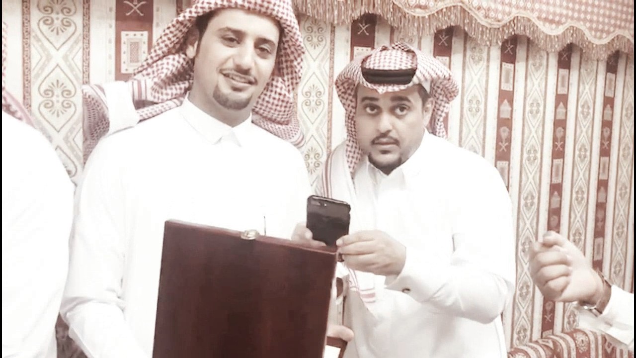 حفل منسوبي ابتدائية مجمع الملك عبدالله بالرياض تكريم المتقاعدين والمنقولين من والى المدرسه 1438