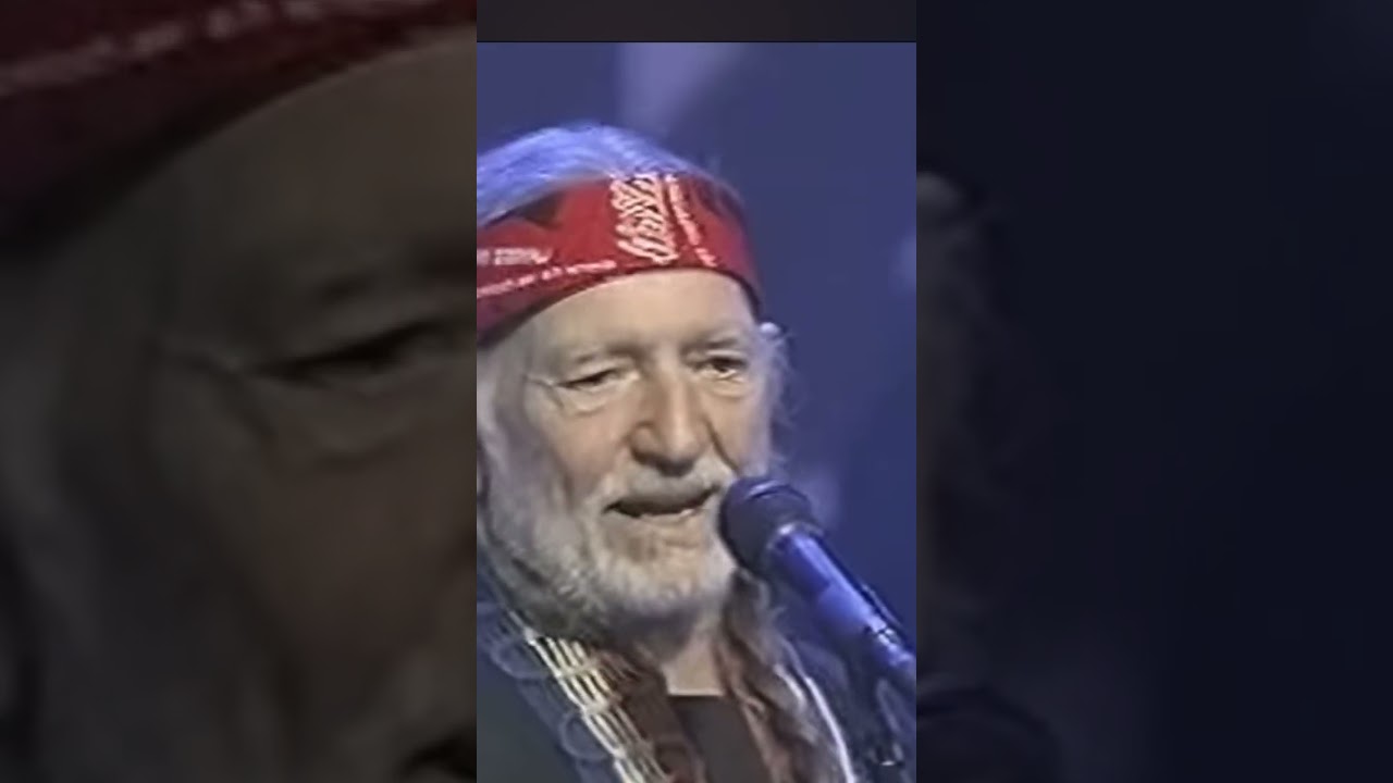 ONE OF THE GREATEST COUNTRY MUSIC ENTERTAINERS EVER!!  WILLIE NELSON