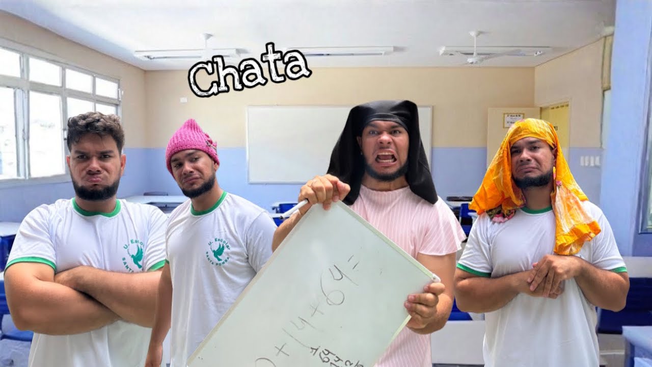 PROFESSORA CHATA DA ESCOLA PUBLICA